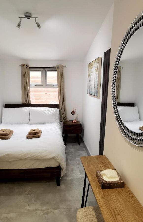 Luxury London Garden Home Sleep 7, 2 Mins To Metro Kültér fotó