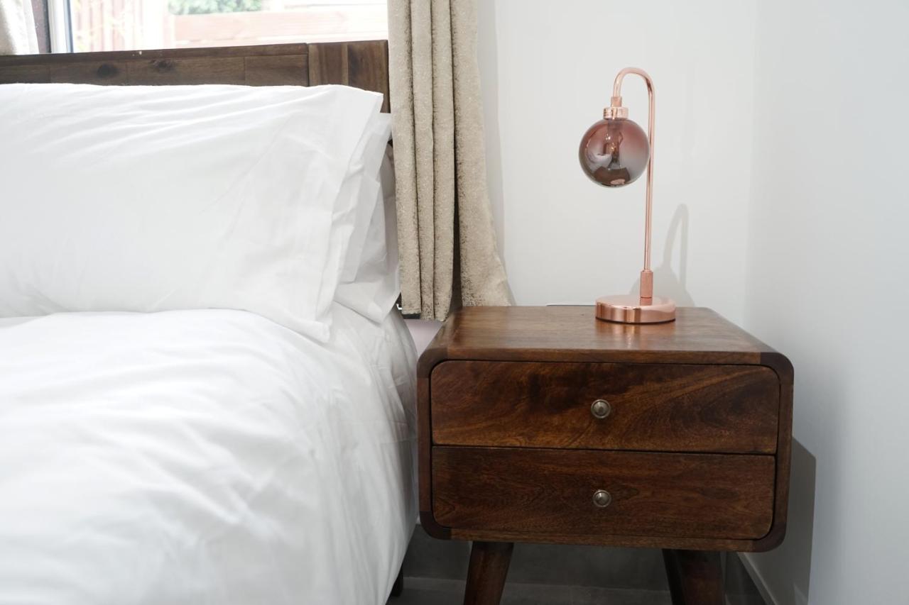 Luxury London Garden Home Sleep 7, 2 Mins To Metro Kültér fotó
